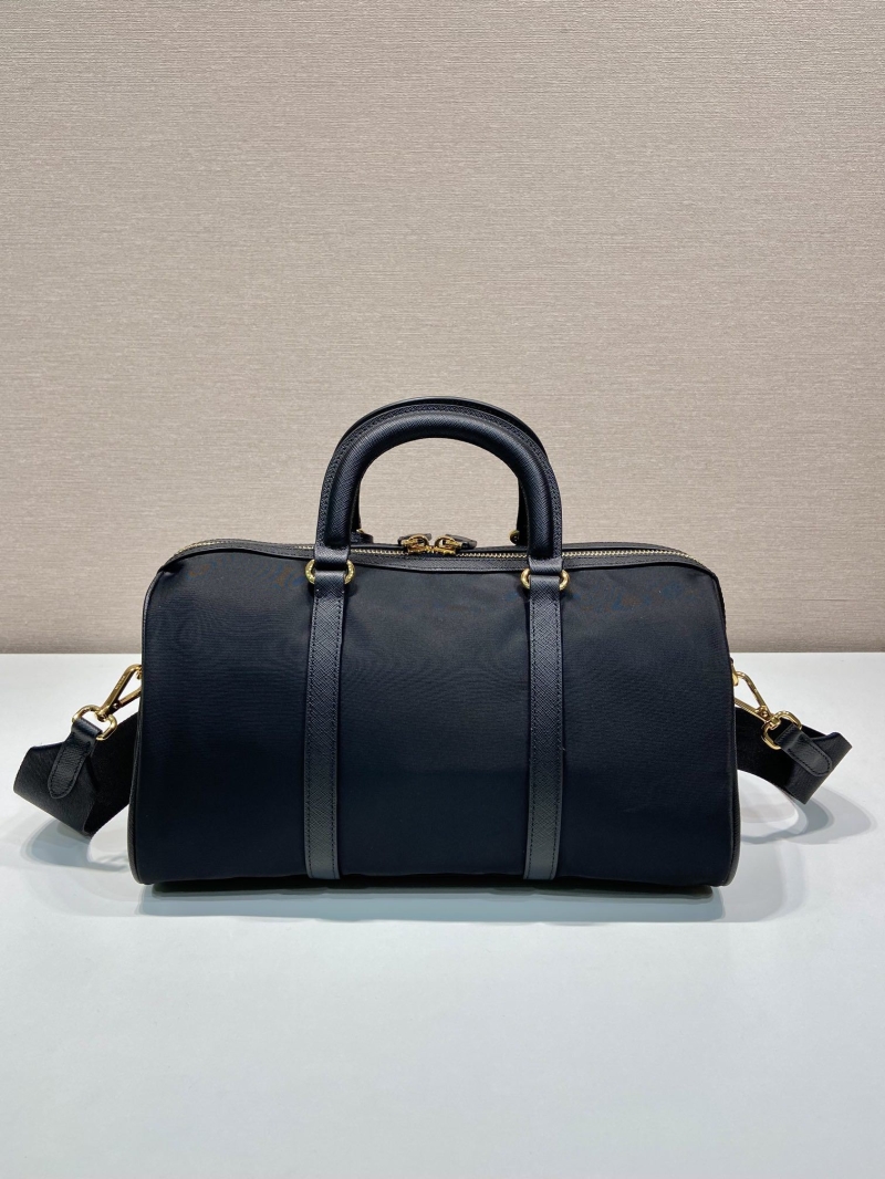 Pra*a travel bags